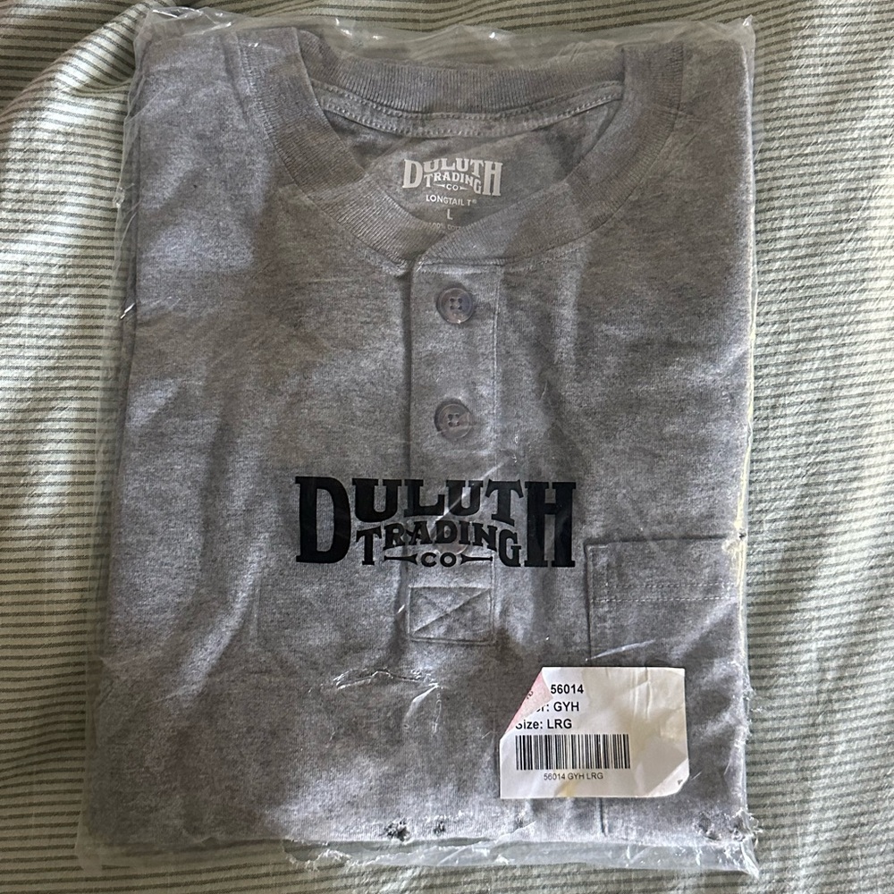 Duluth Trading Co Gray Long-Sleeve Henley with Chest Pocket Size Large